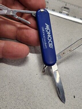 Victorinox Classic SD Swiss Army Knife